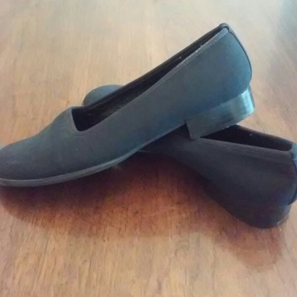 LIZFLEX POLLY Black Slipon Shoe SIze 8.5M - Picture 2 of 3